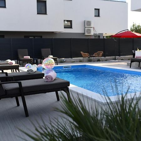 B1Villa سريما المظهر الخارجي الصورة